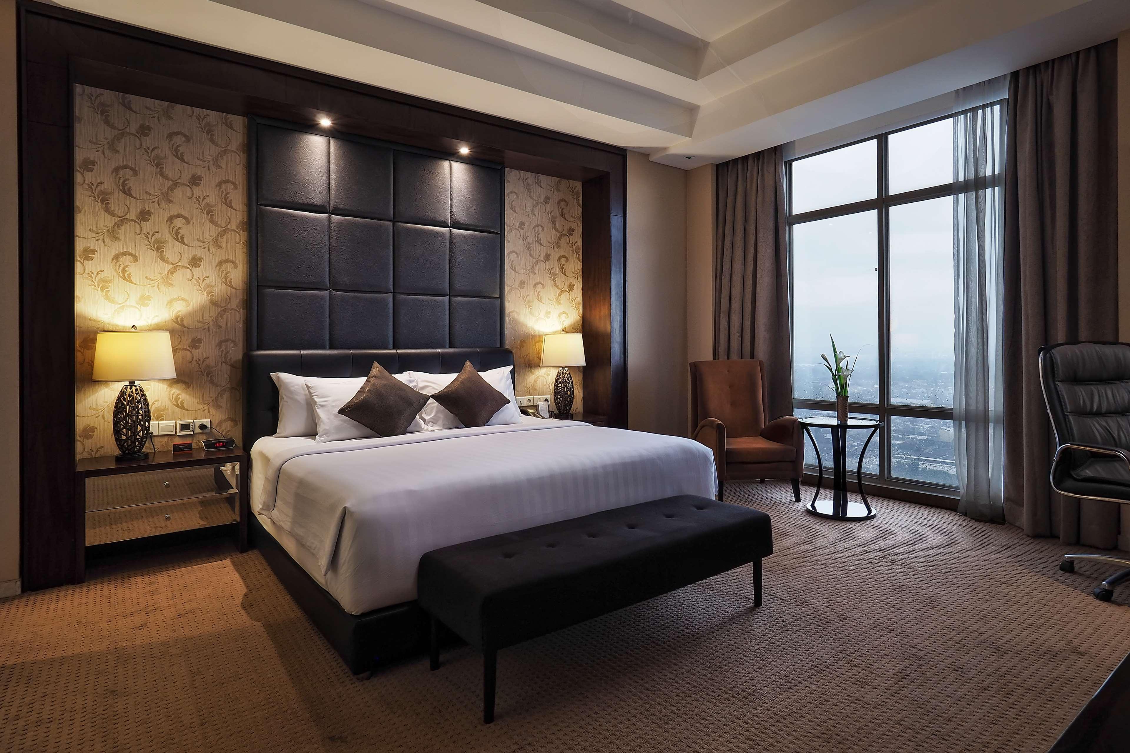 Grand Mercure Solo Baru Exterior foto