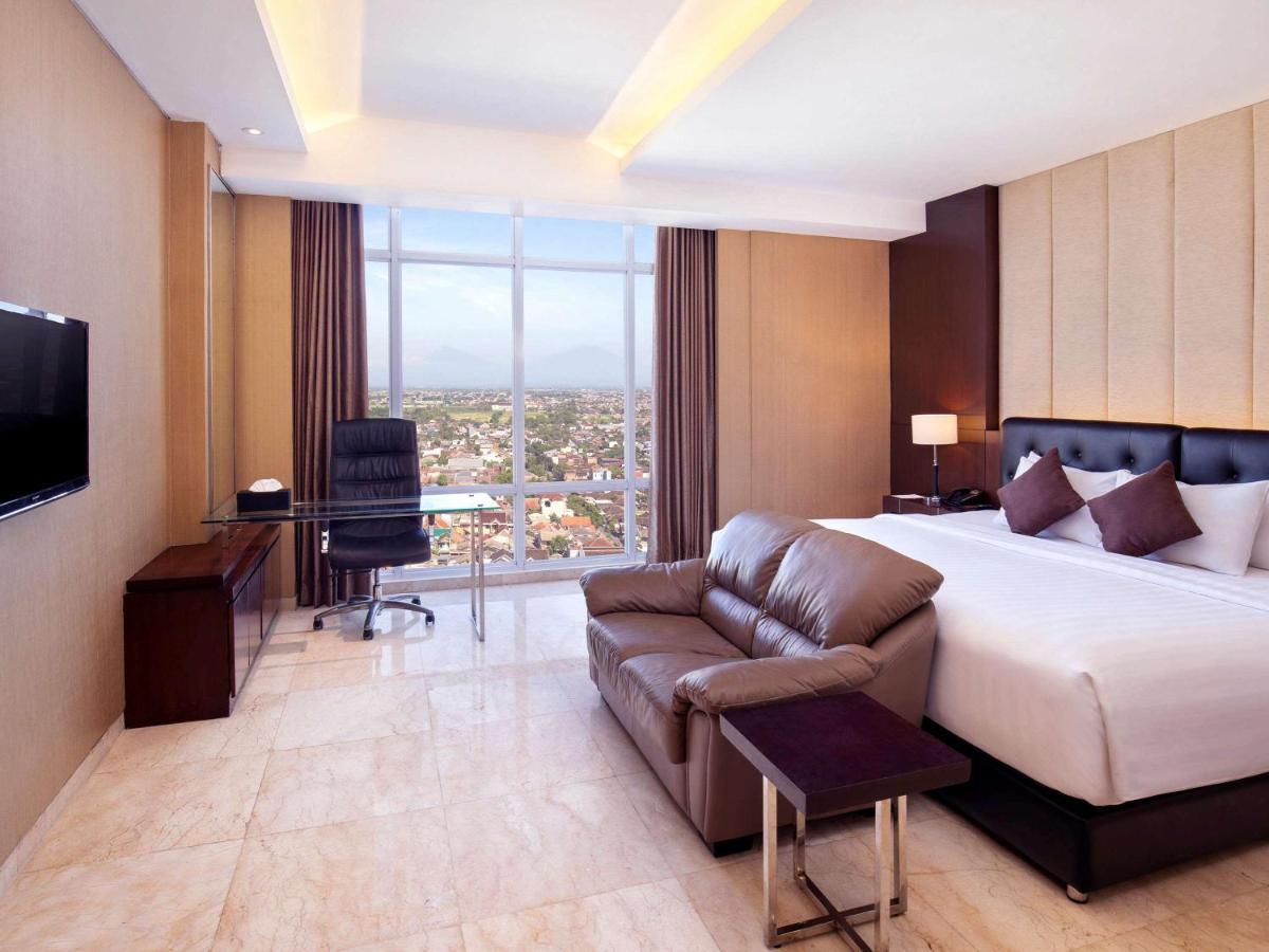 Grand Mercure Solo Baru Exterior foto
