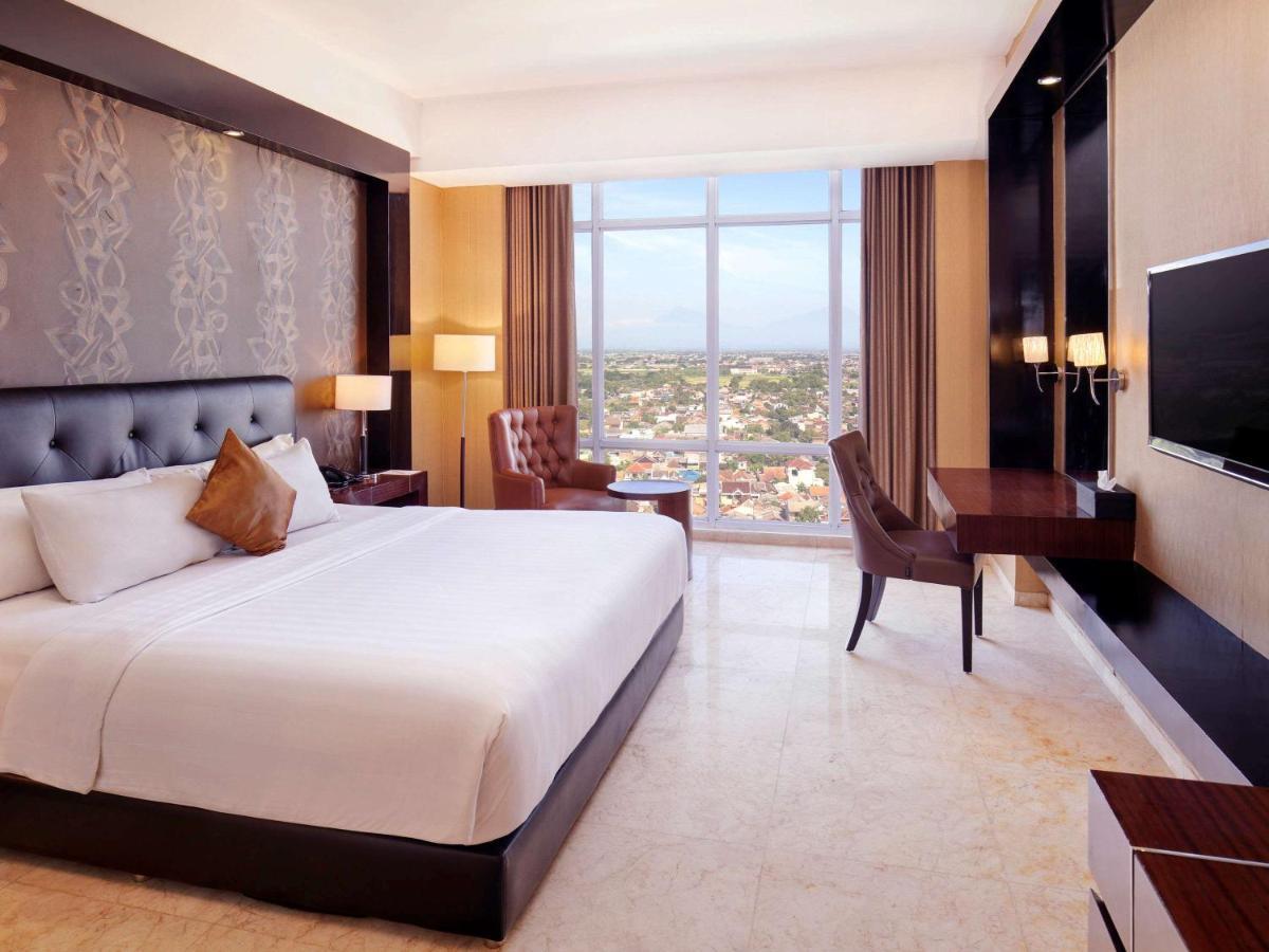 Grand Mercure Solo Baru Exterior foto