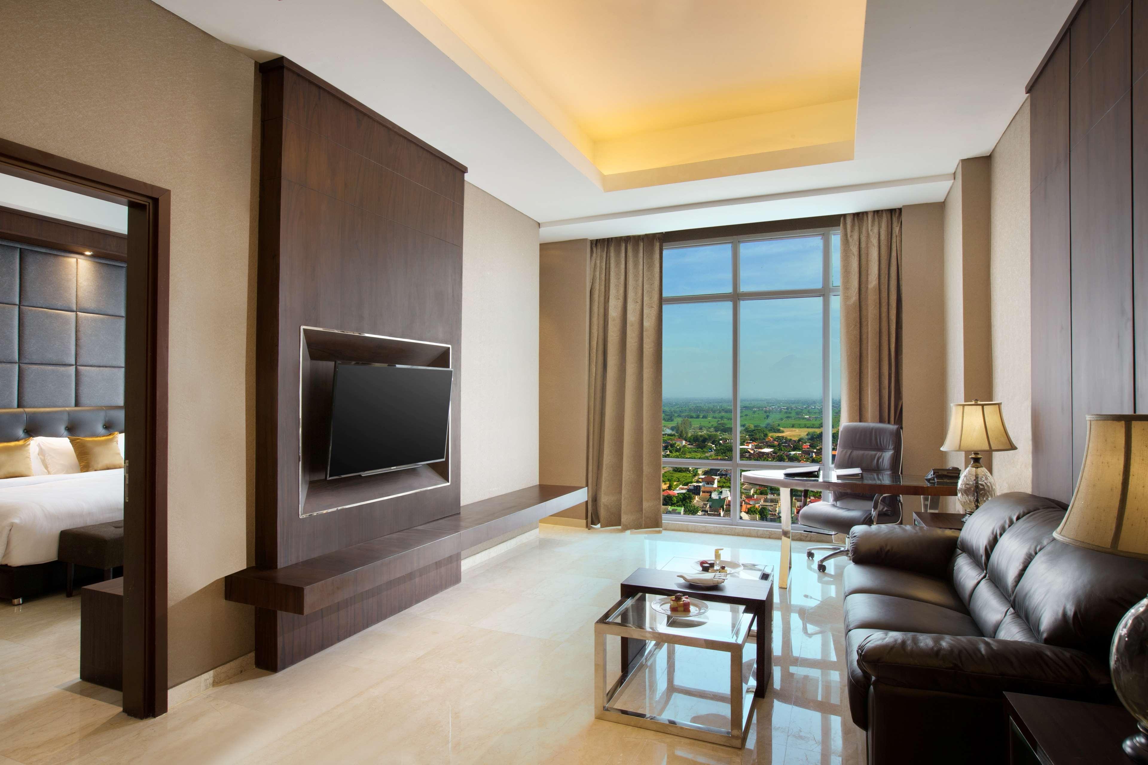 Grand Mercure Solo Baru Exterior foto