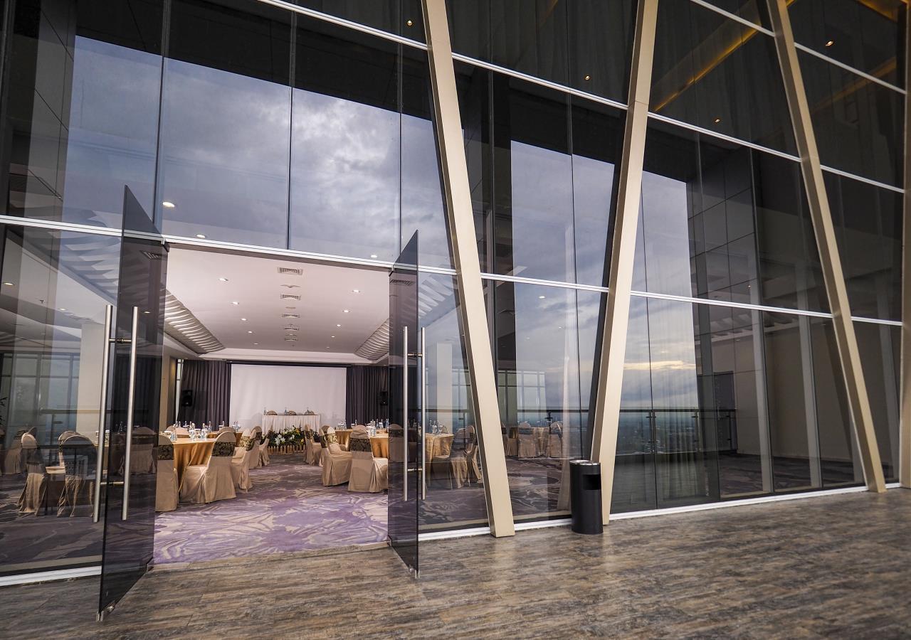 Grand Mercure Solo Baru Exterior foto